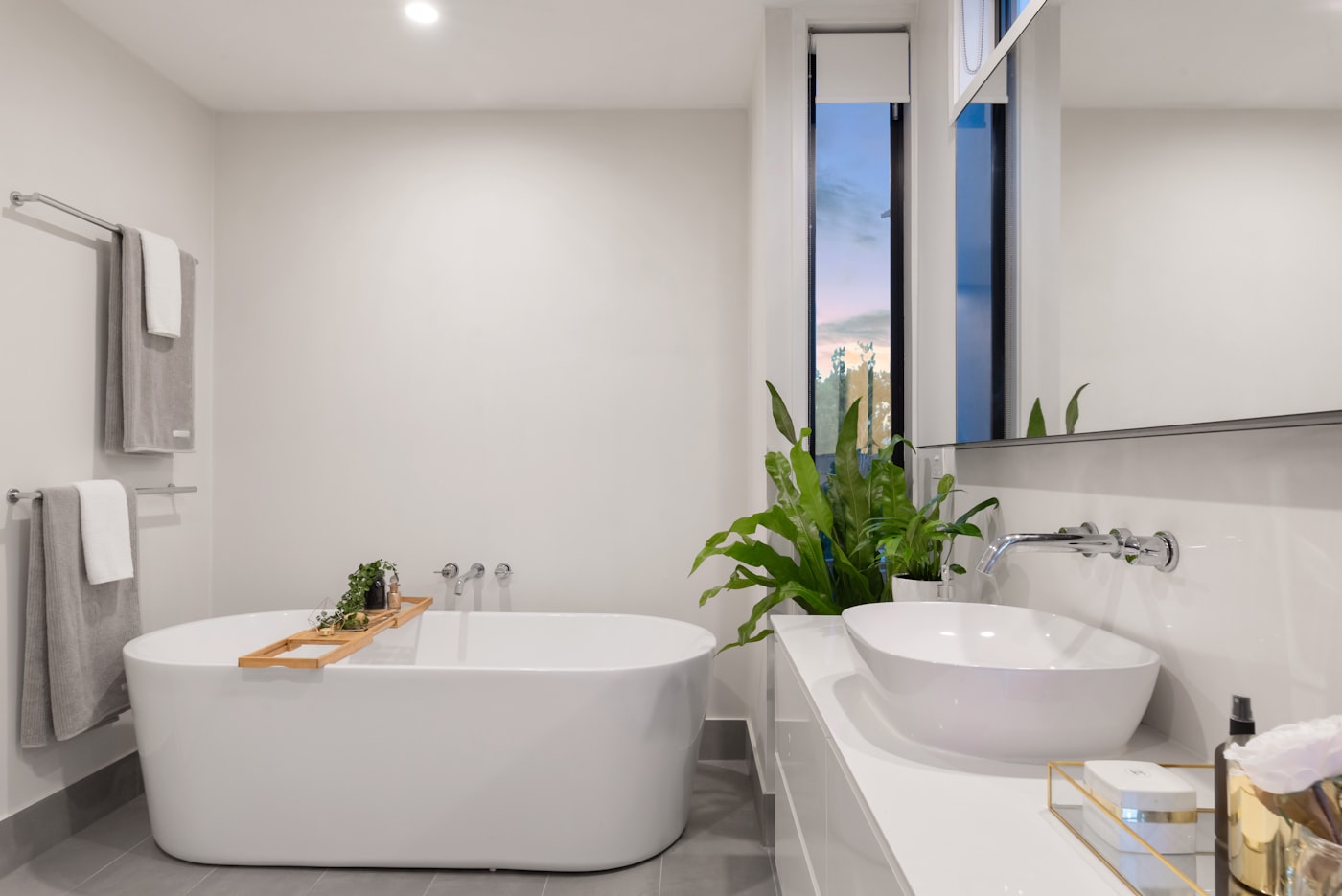 Modern bathroom installed by Callum's Plumbing